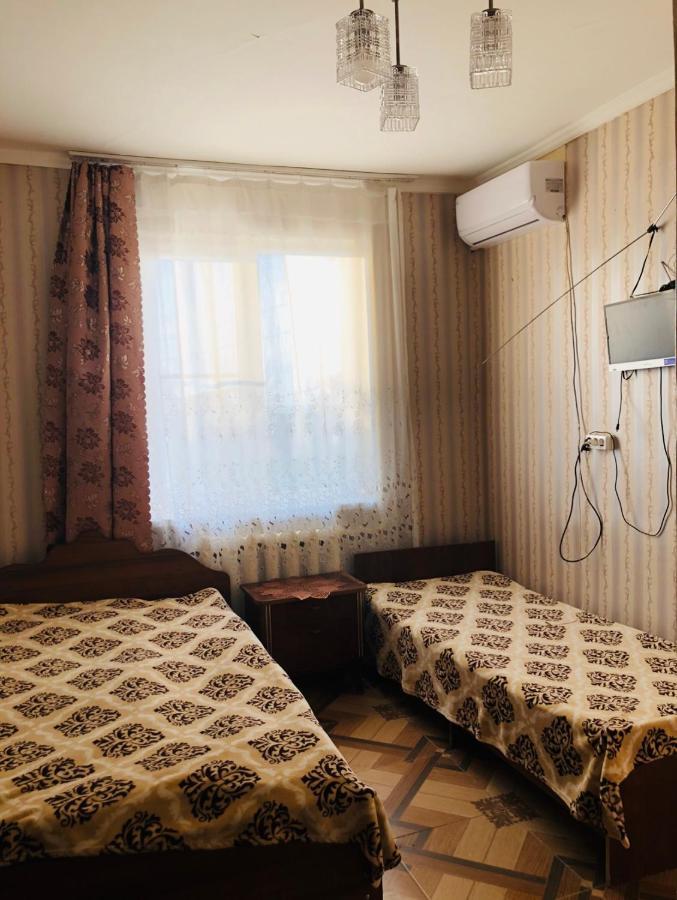 Гостевой Дом «Лиза» Hotel Gagra Exterior photo